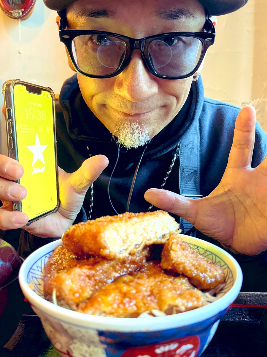 hide_41's tweet photo. 伊那着。
全く久し振りな感じがしないw
今夜はBRAIN JUNKのリリパだよ!
楽しみだーーー✌️
#ソウルディー
#ワイエイチ.
#brainjunk
#t.o.c.a
#gramhouse https://t.co/EaNQSf3EvW