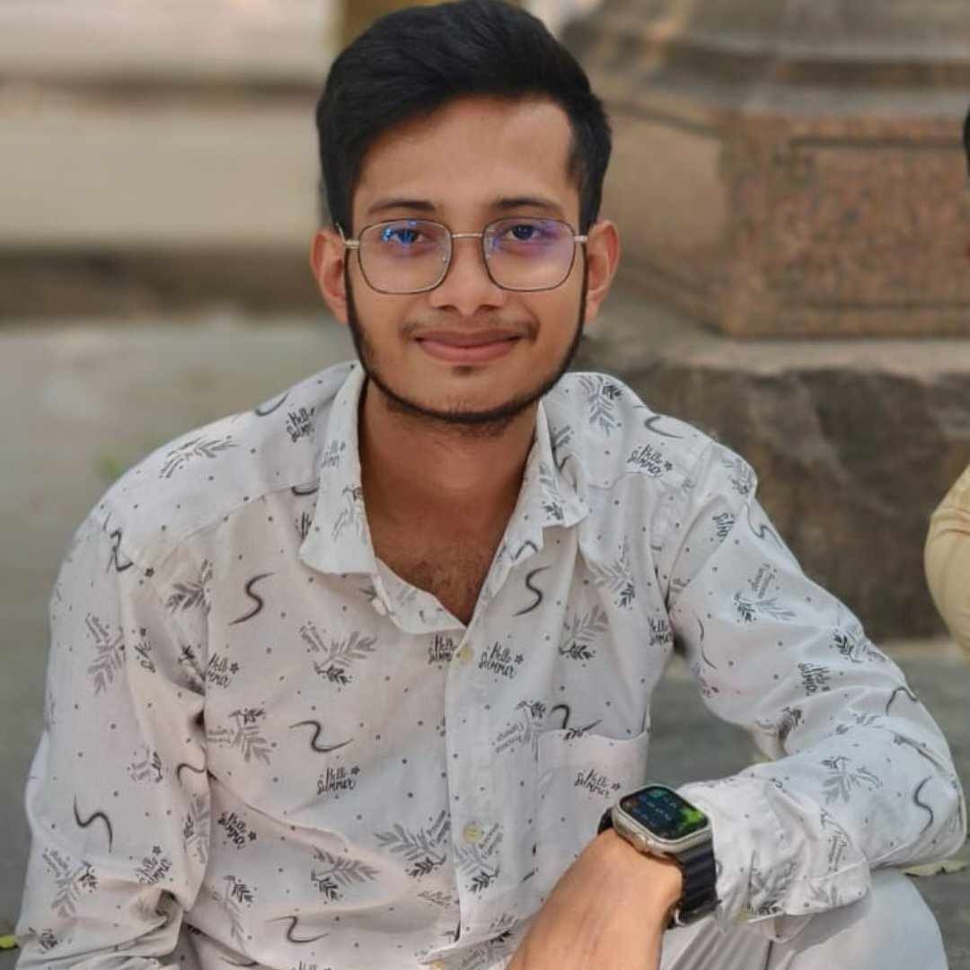 Niloy1172's tweet photo. #NewProfilePic https://t.co/g7Z5UZMMSd
