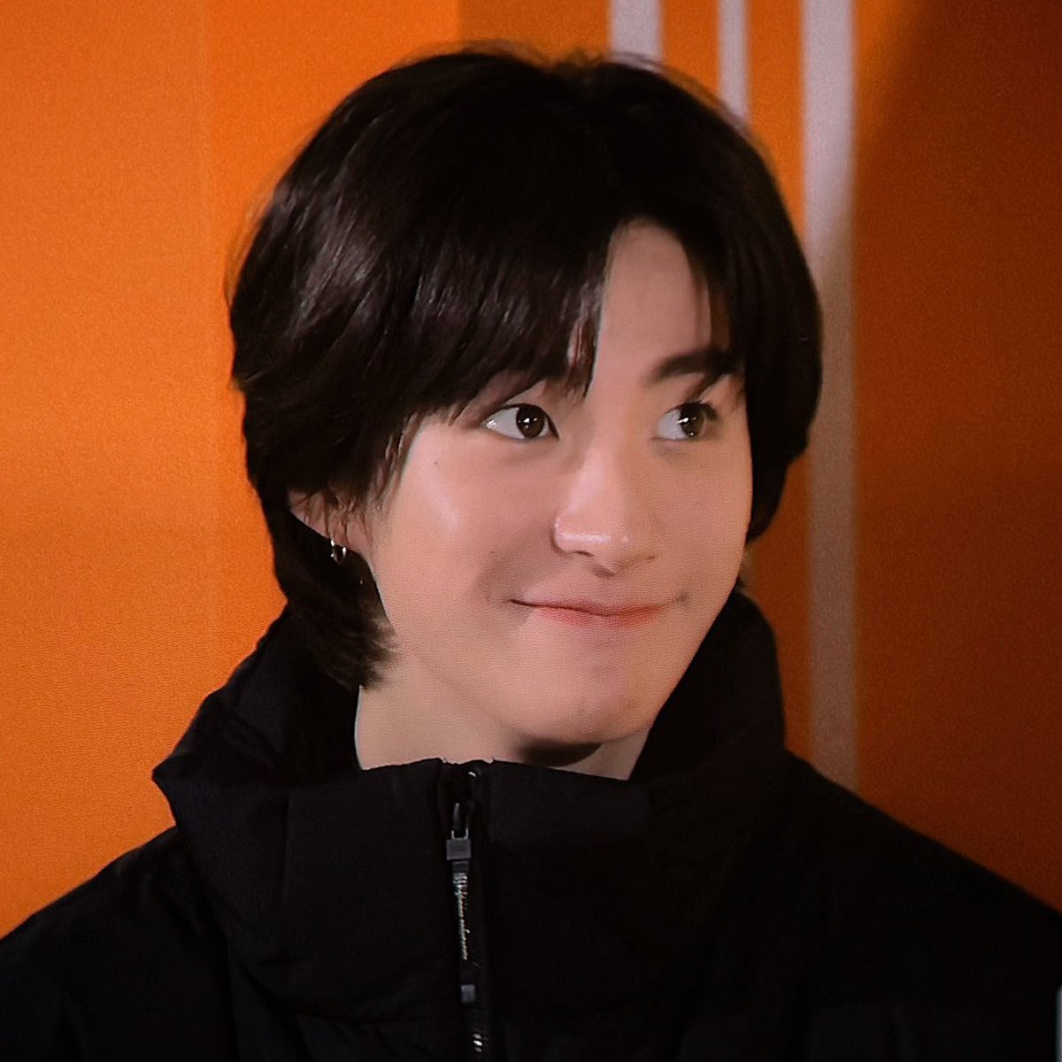thebambiclub's tweet photo. ยัยนี่โคตรน่ารัก😭 https://t.co/9hxl3p3LZl