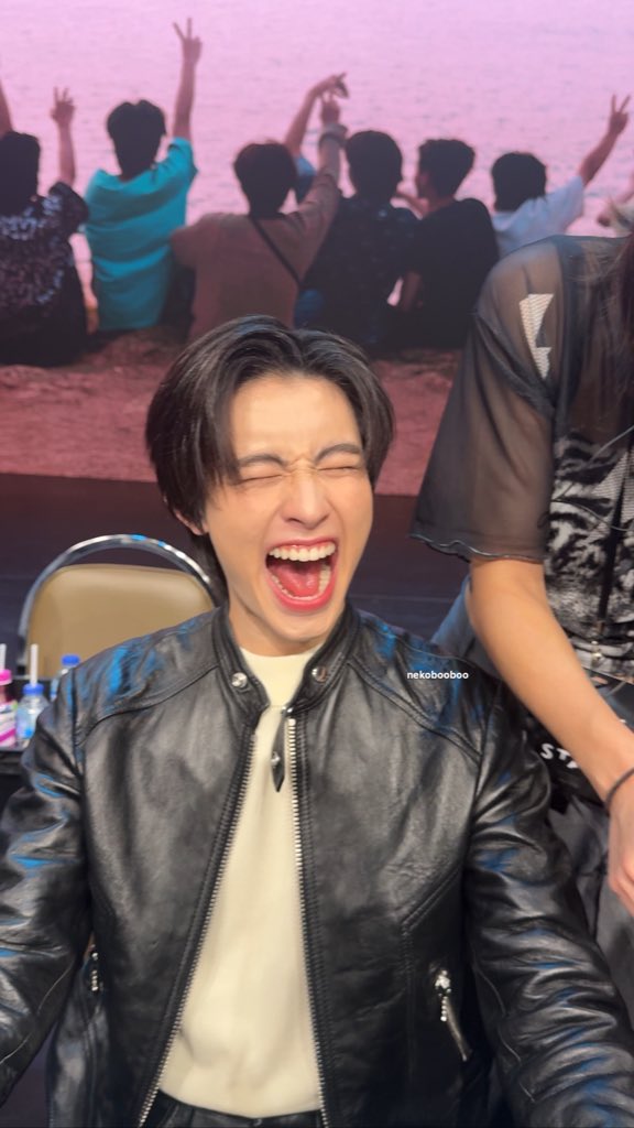 ashiirfairy's tweet photo. ยิ้ม 10% 20% 100% 300% 1000% 

ยิ้มหวานยาใจพี่สาว โลกสดใสขึ้นทันตา 😭💘

https://t.co/IckELzQjU2