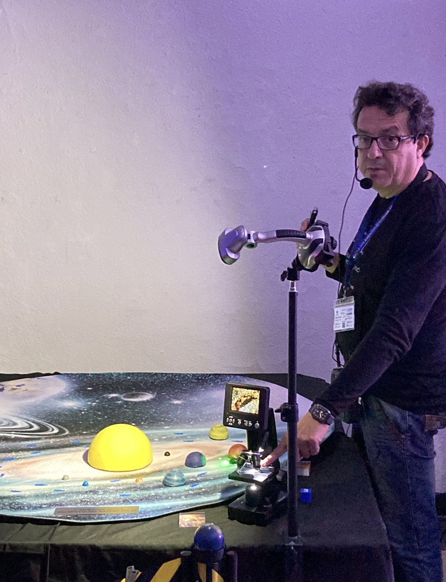 xuasusgonzalez's tweet photo. ‘Viaje a las estrellas’, en el marco del XXVI Congreso Estatal de Astronomía que tiene lugar en Aranjuez (Madrid) https://t.co/pxtReslmt8