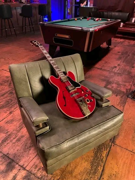 panda_element's tweet image. Everyone in his or her life;