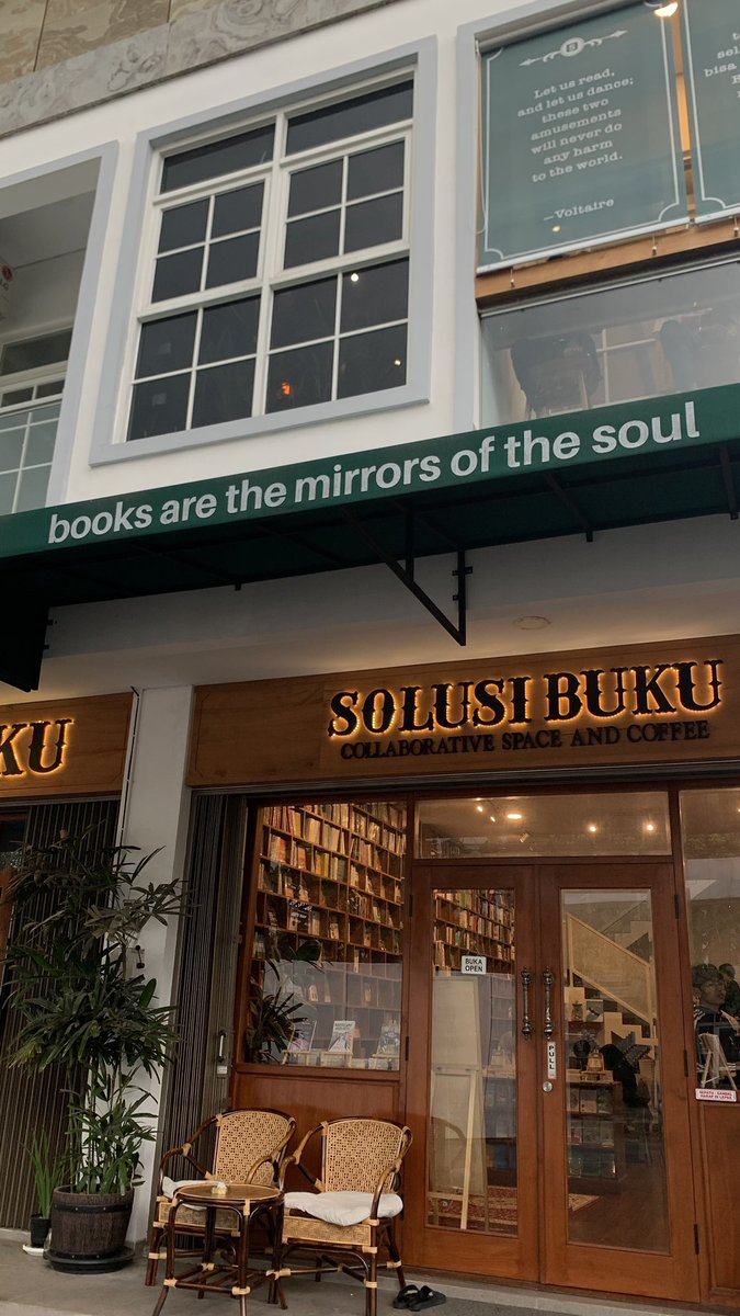 Mayfleurie's tweet photo. Finished this book at Solusi Buku 🪄 https://t.co/JLtHzjfJ5z