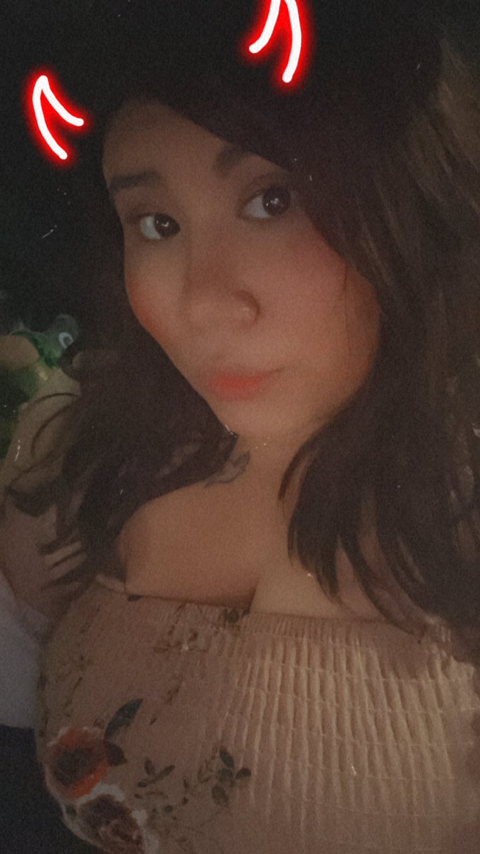 angiebear666's tweet photo. I’m bad at selfies now lol https://t.co/8EUGj3sOcT