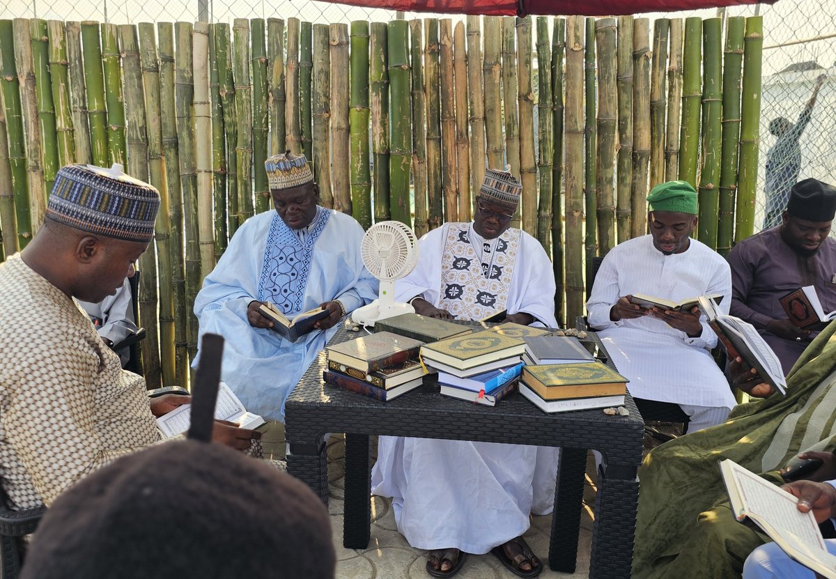 musbauceo's tweet image. Sometime in September when the Chief Imam of Offa visited @zeemsarena for special prayer to commission Asumo Pool 🏊‍♂️🏊‍♂️  #OffaTuntun #VisitOffa #Tourism #Recreation #Fun #Fitness #Games