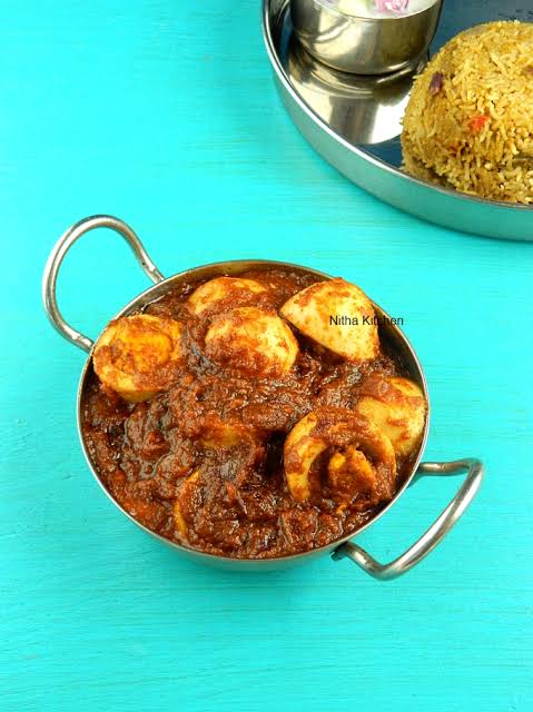 kholaaruu's tweet photo. @MsAnjaliB Muttai (egg) thokku https://t.co/hBAXISKSqI
