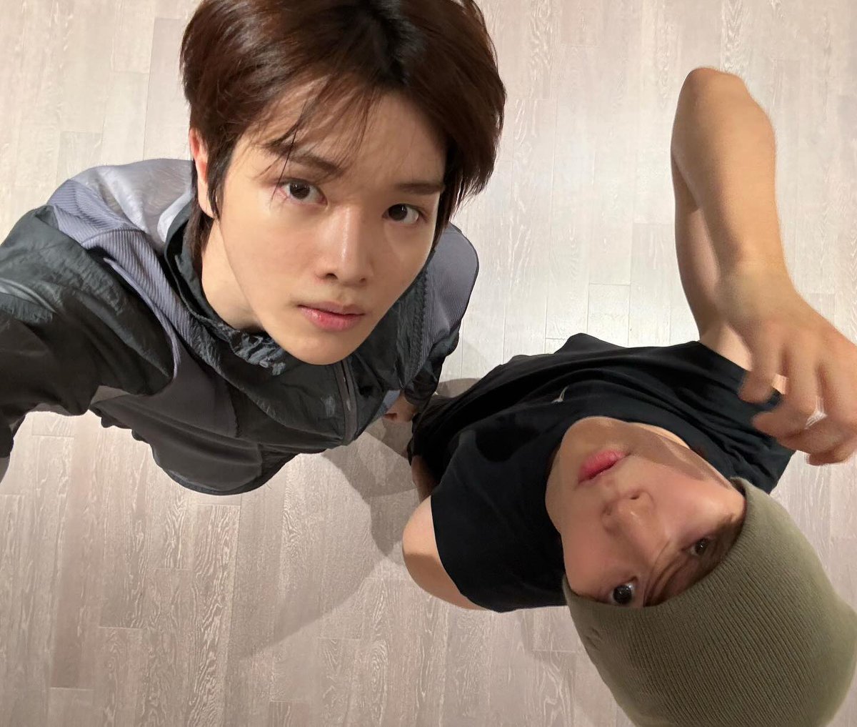 izz_zx's tweet image. 241103 #성찬 라이즈 인스타 🧡 

Dumb n Dumber