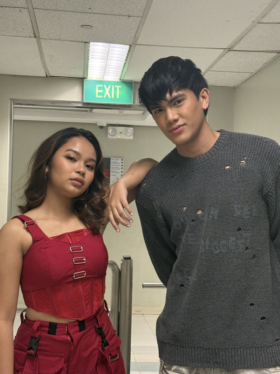 OfficialKpex's tweet photo. JARLETTE ship, umuusad na!
#jarlette
#PBBGen11

📷: @kolettemadelo https://t.co/Gjk9rpzBil