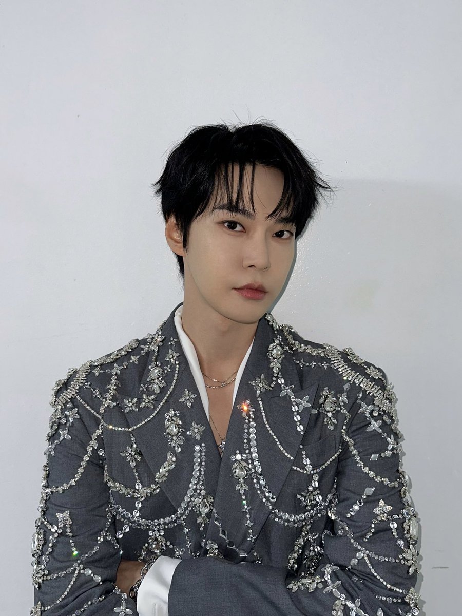 NCTsmtown's tweet photo. 시리도록 눈부신 그 모든 순간을 위해🎤🍀

#DOYOUNG #도영 #Dearest_Youth
#DOYOUNG_Dearest_Youth
#NCT #NCT127 https://t.co/X1rxiFsobY