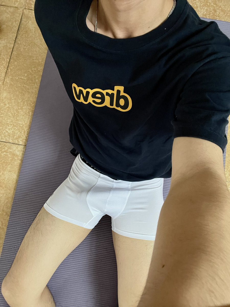 soo0506jun's tweet photo. 锻炼日💪🏻 https://t.co/2TNCVpYHSm