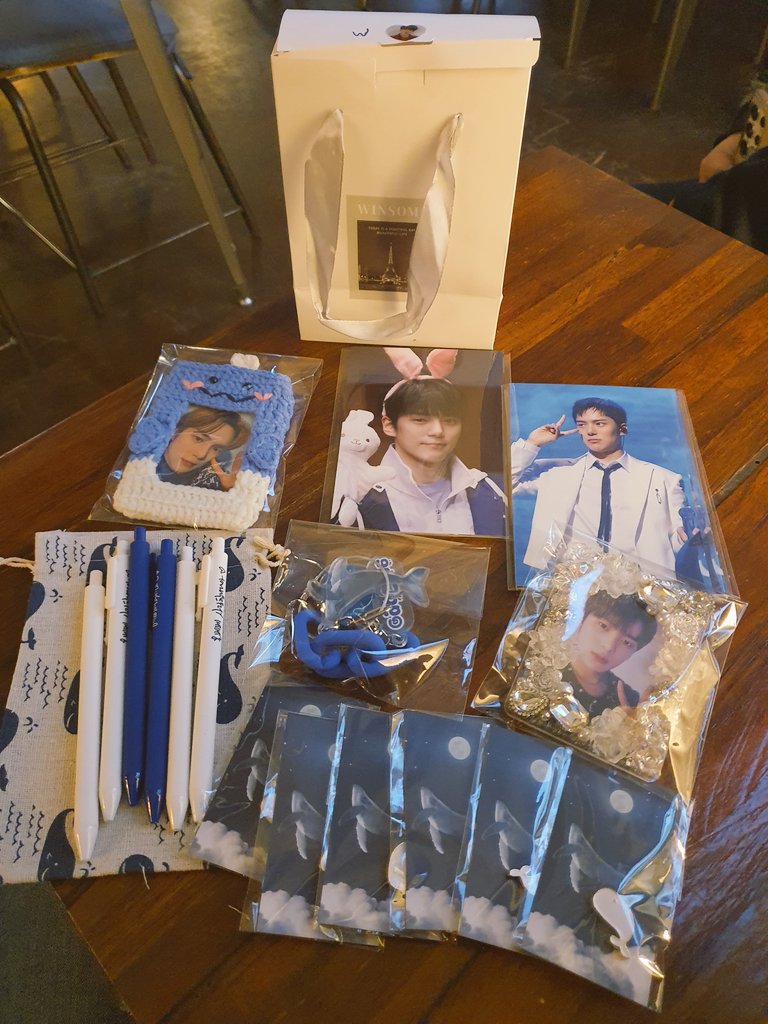 미냐 생일축하해💙

#HBDtoMINHYUK
#고래처럼_큰사랑을_민혁이에게
#너는_나에게_나도_너에게