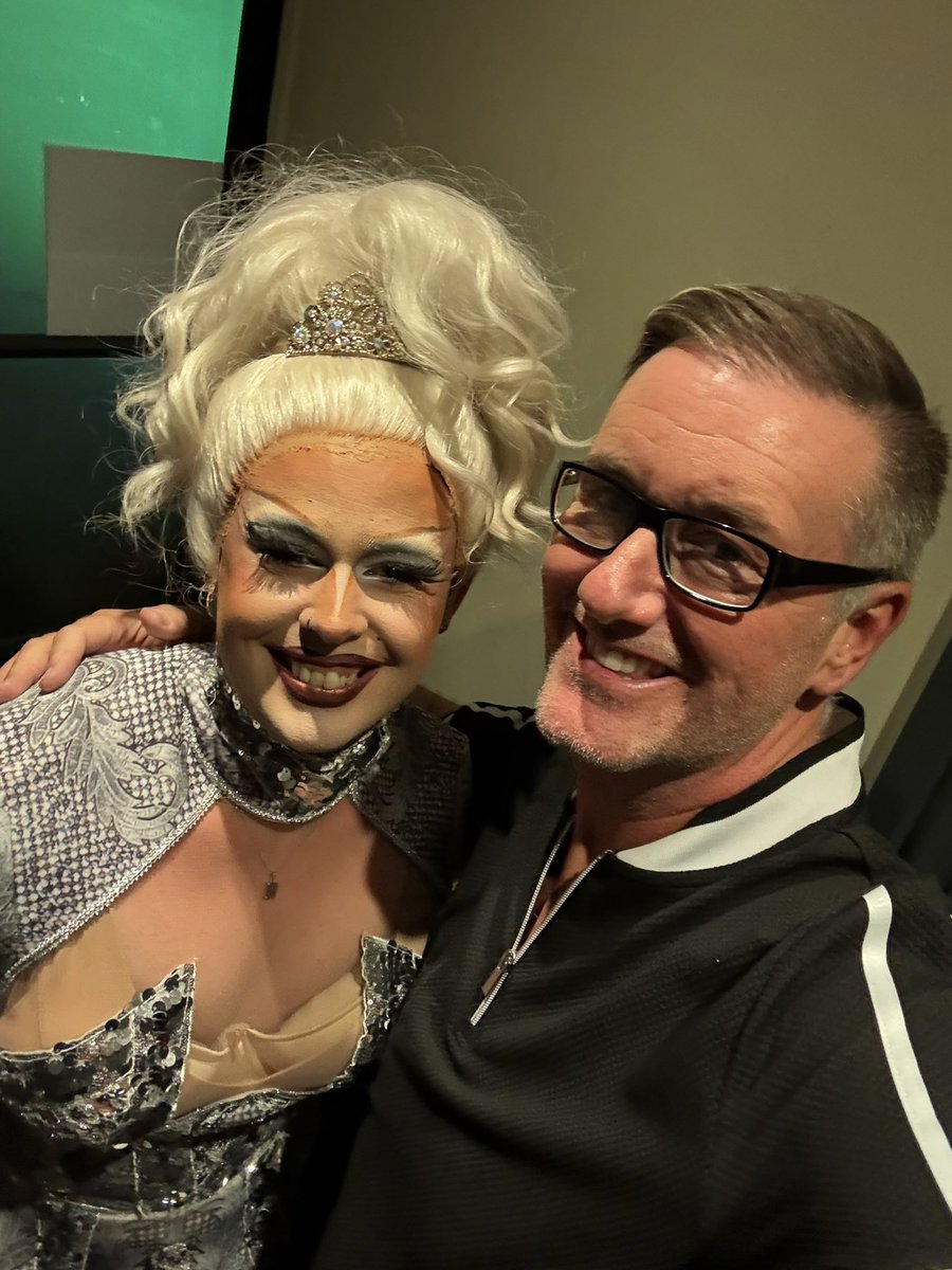 HM071977's tweet photo. @DarceyNox such a talent 👌👏👏 #london #drag https://t.co/tosXhBbzWM
