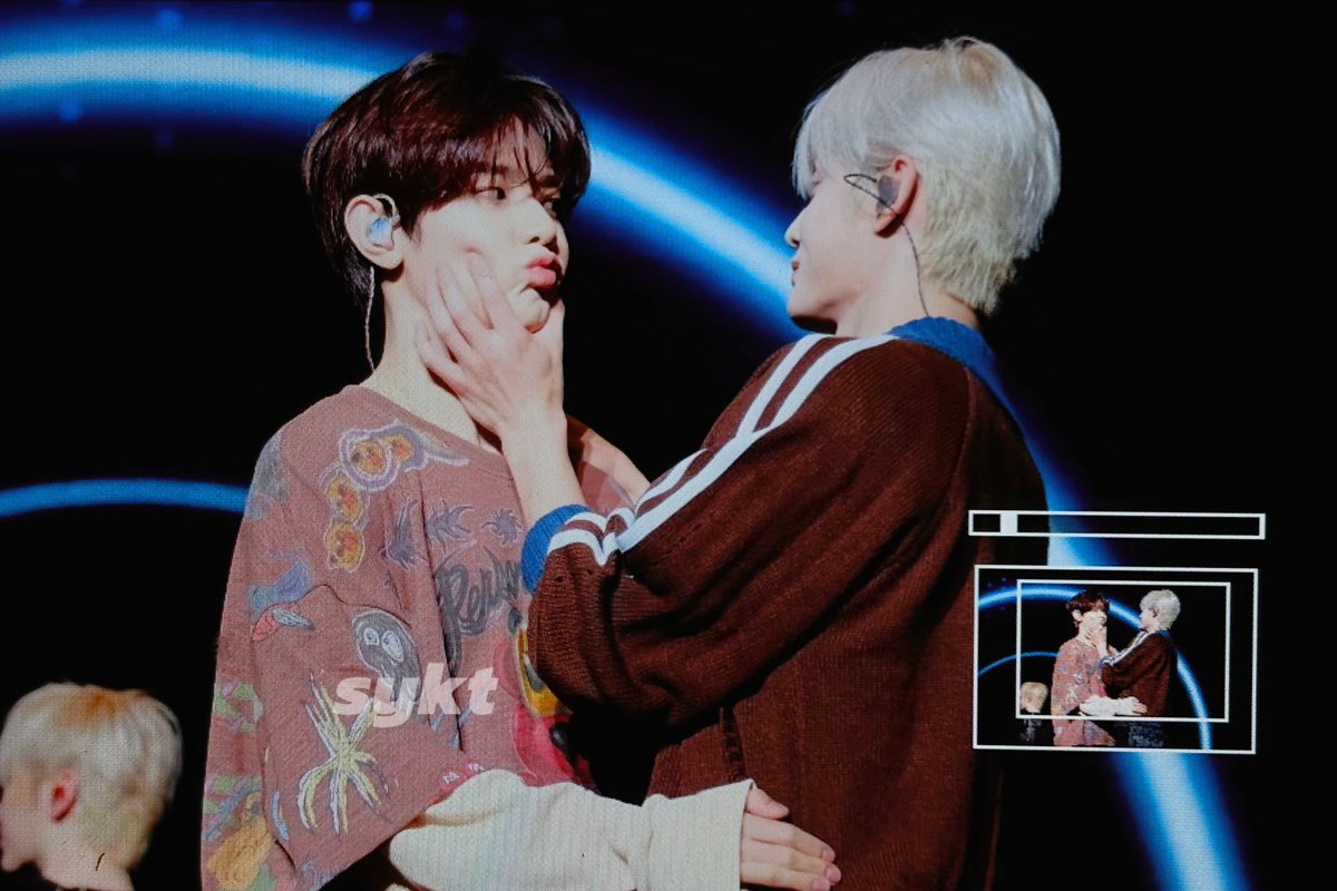 forwoonghao's tweet photo. WHAT ARE THEY SO CUTE FOR https://t.co/SktNtnGXaB