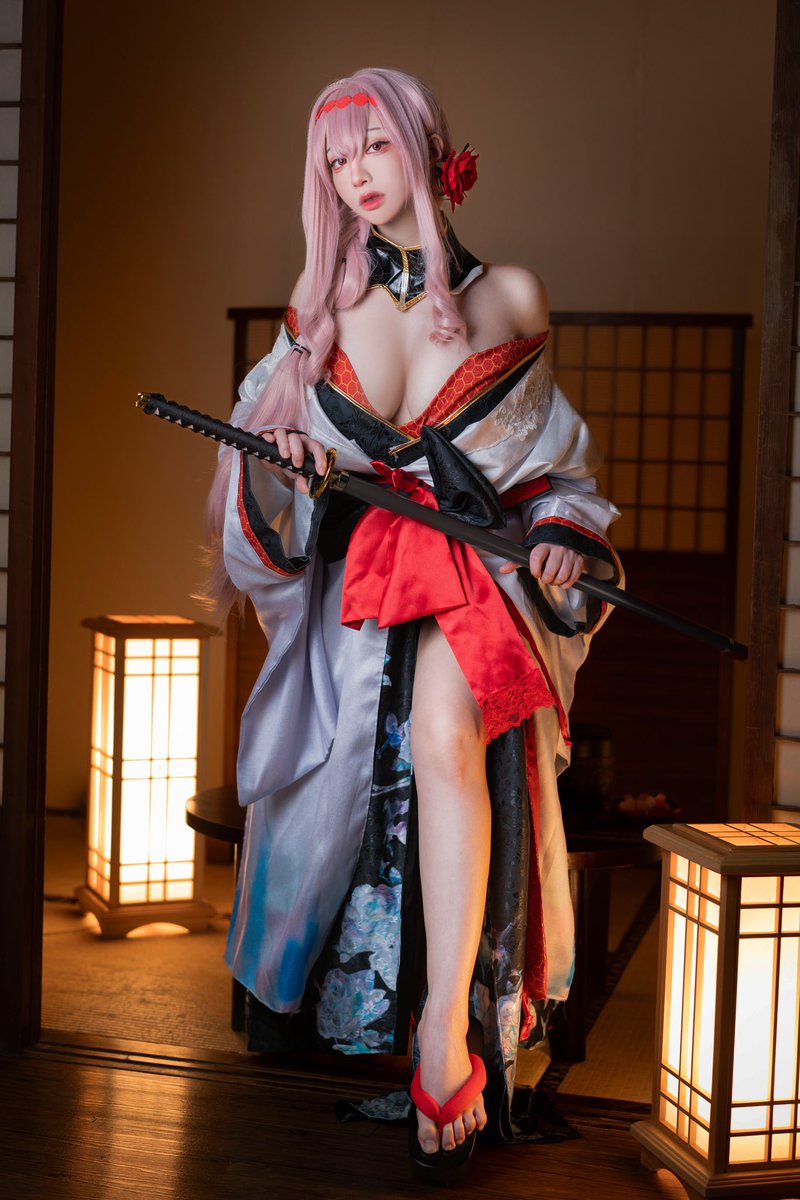 ニケ　NIKKE
 #紅蓮ブラックシャドウ https://t.co/922sQJm5wO