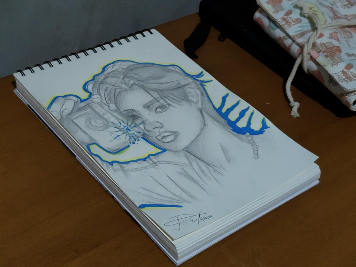 studyshellf's tweet image. i ordered a set of budget-friendly pencils online and tested it out with a twist &amp;gt;____&amp;lt; i would rate the product an 8/10 

#lifetwt #studytwt