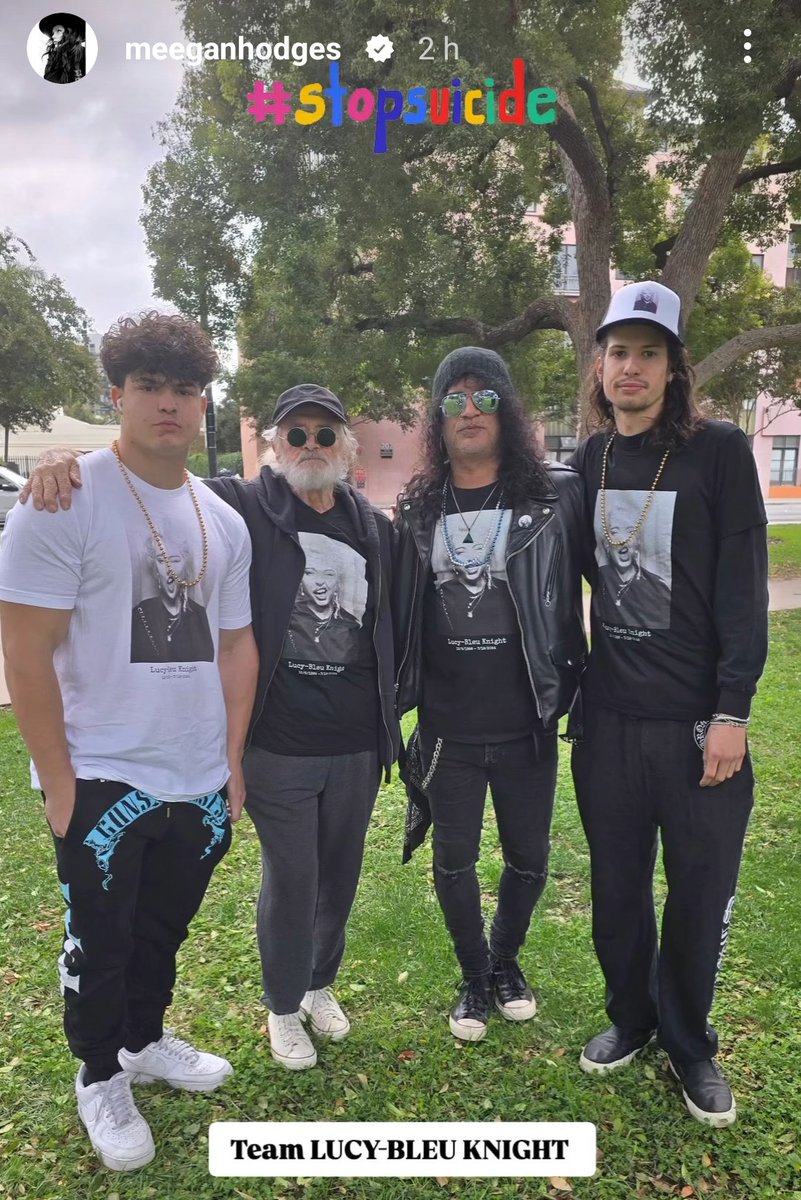 SlashOnFire_'s tweet image. Yesterday in Pasadena, The american Fundation for suicide prevention organized "Walk with us to prevent suicided". @Slash was there with his family and friends in honor of Lucy-Bleu Knight 🙏🏻
#StopSuicide #AFSP @afspnational 
📸 by Meegan Hodges