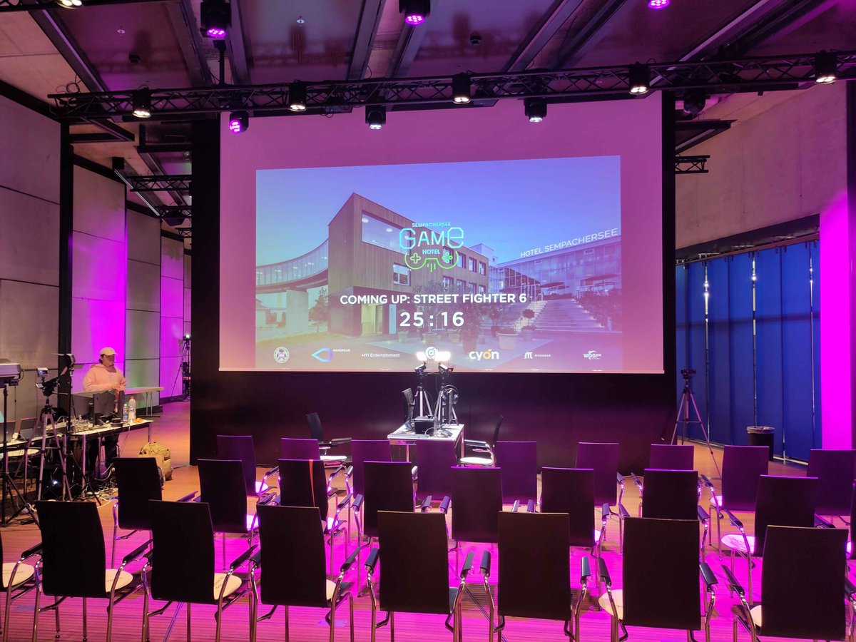 #StreetFighter6 here at #GameHotel2024 will start in a few minutes!

Tune in on twitch.tv/hardreadch to catch the matches!

And small change to the schedule: The full SF6 tournament will be played on the HardRead stream with no breaks!