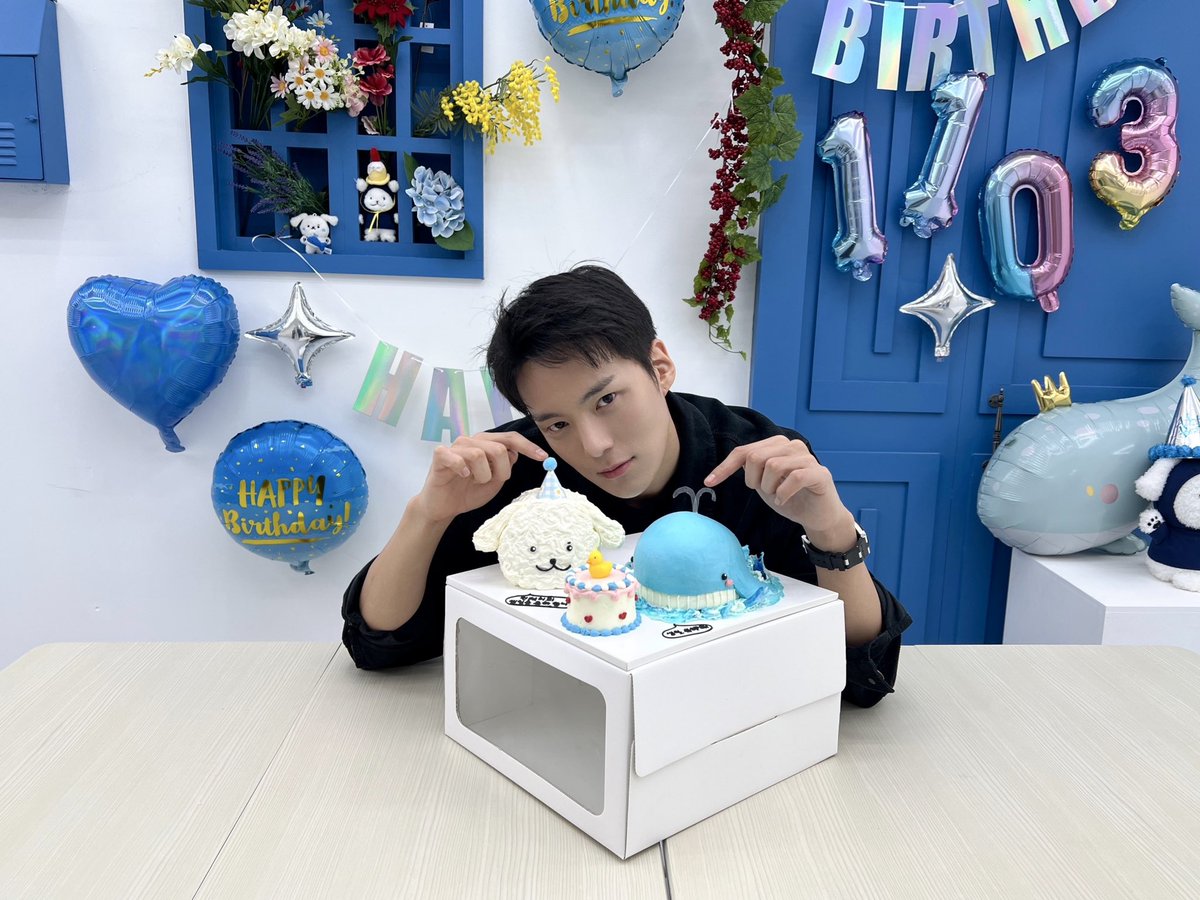 Official_MX_jp's tweet photo. 📸
241103 #モンスタエックス #ミニョク
誕生日記念 YouTube LIVE 終了✨

久しぶりにMONBEBEと過ごすことができてとても幸せな誕生日でした🎂🥳
祝って下さった #MONBEBE の皆様ありがとうございます💙
また会いましょう👋

#MINHYUK
#MONSTAX #MONSTA_X
#HBDtoMINHYUK
#고래처럼_큰사랑을_민혁이에게 https://t.co/S0G44sPjjb