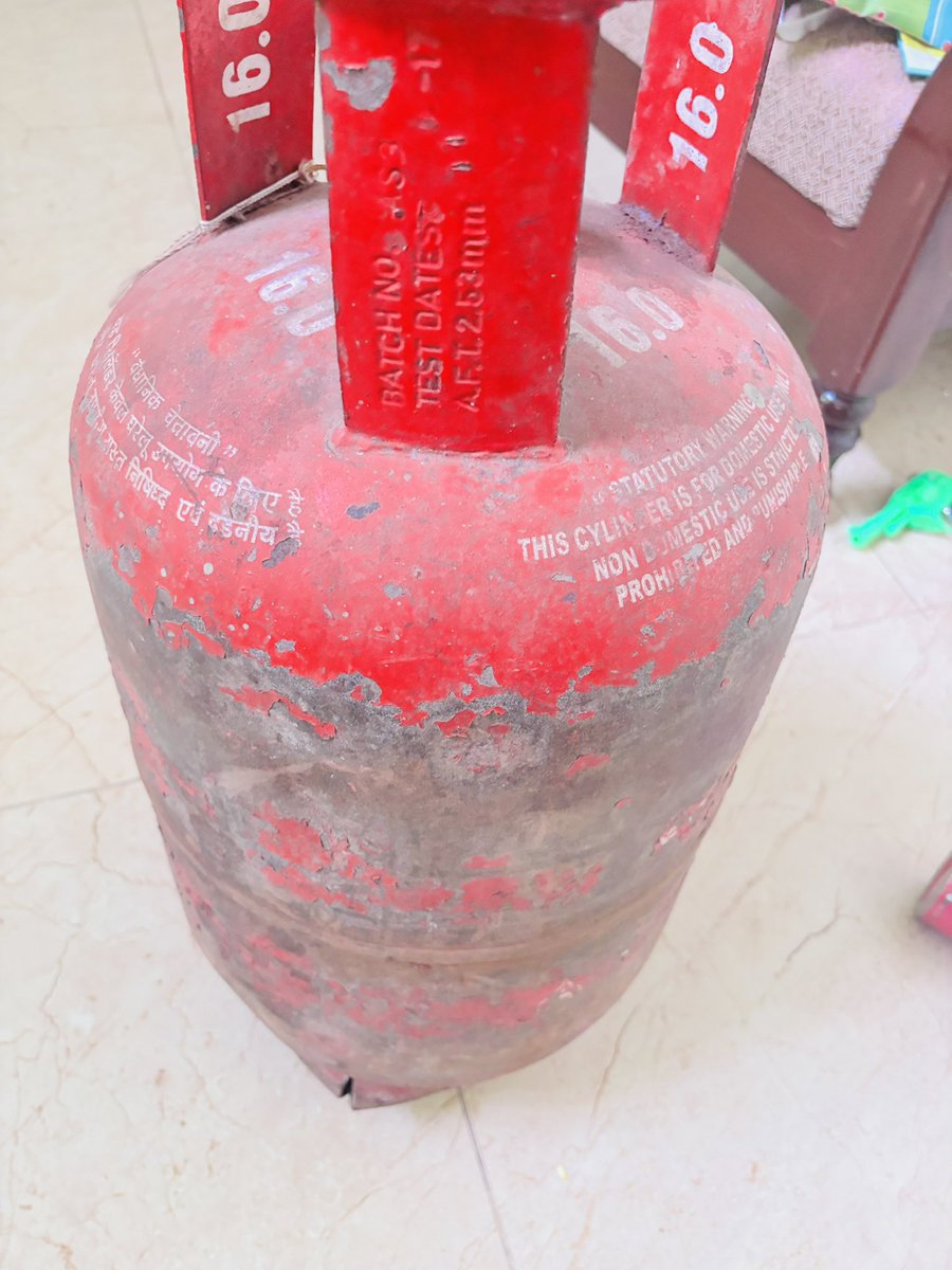 GOVINindia's tweet photo. @IndianOilcl @indane_gas @indanegasonline @ChennaiIDO @ChairmanIOCL how can I trust this LPG cylinder? Does this ensure safety to my family and house? Order no. 2-004207135942 for consumer no. 7013603249.
#indane #IndianOilSafetyDay #IndianOil https://t.co/15KrX427VX