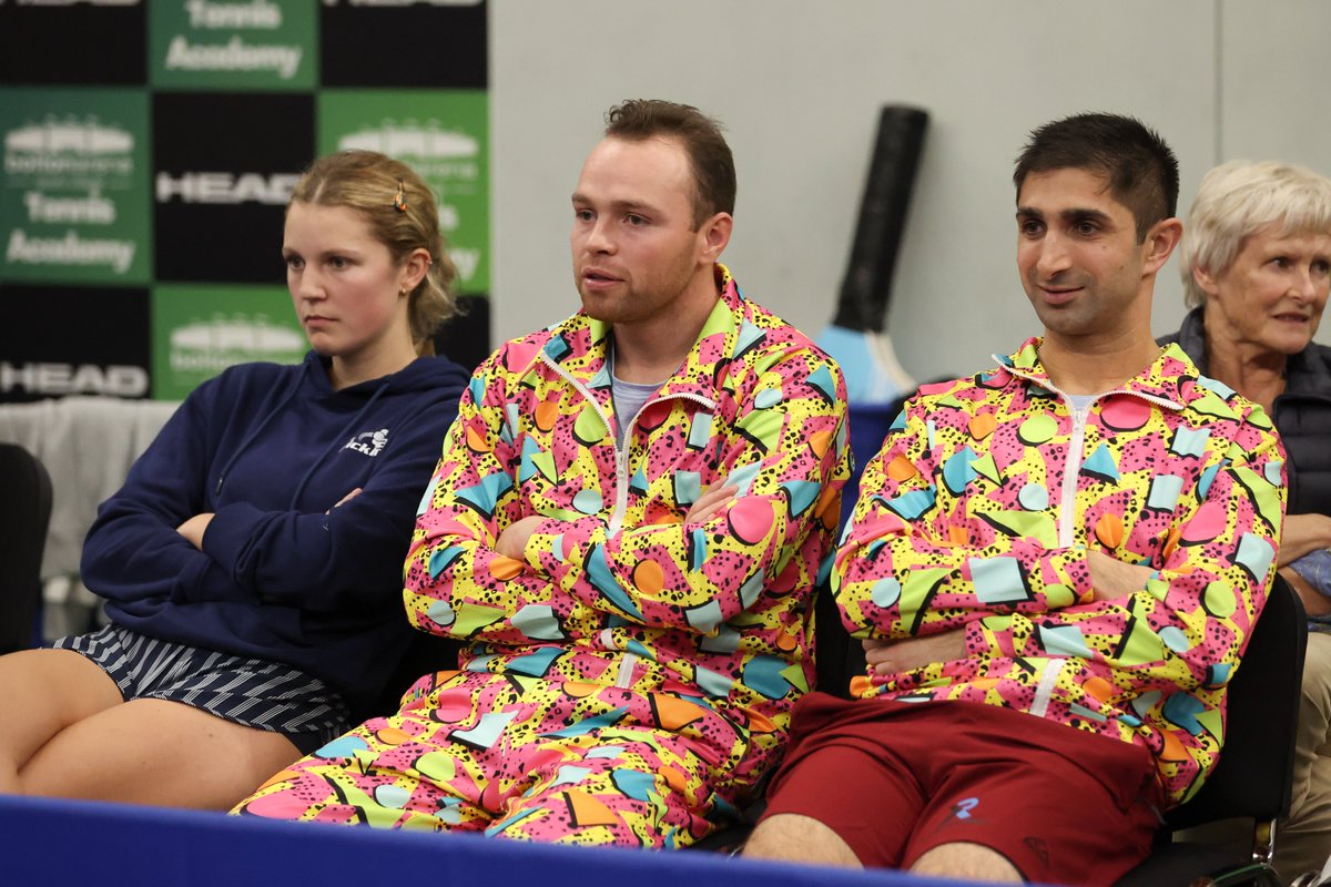 A moment for the tracksuits 👏

Louis Laville and James Chaudry dressed for success to win men's doubles gold on Saturday.

#SkechersEnglishNationals | <a href="/SKECHERS_UK/">SKECHERS_UK</a> | <a href="/FranklinSports/">Franklin Sports</a>