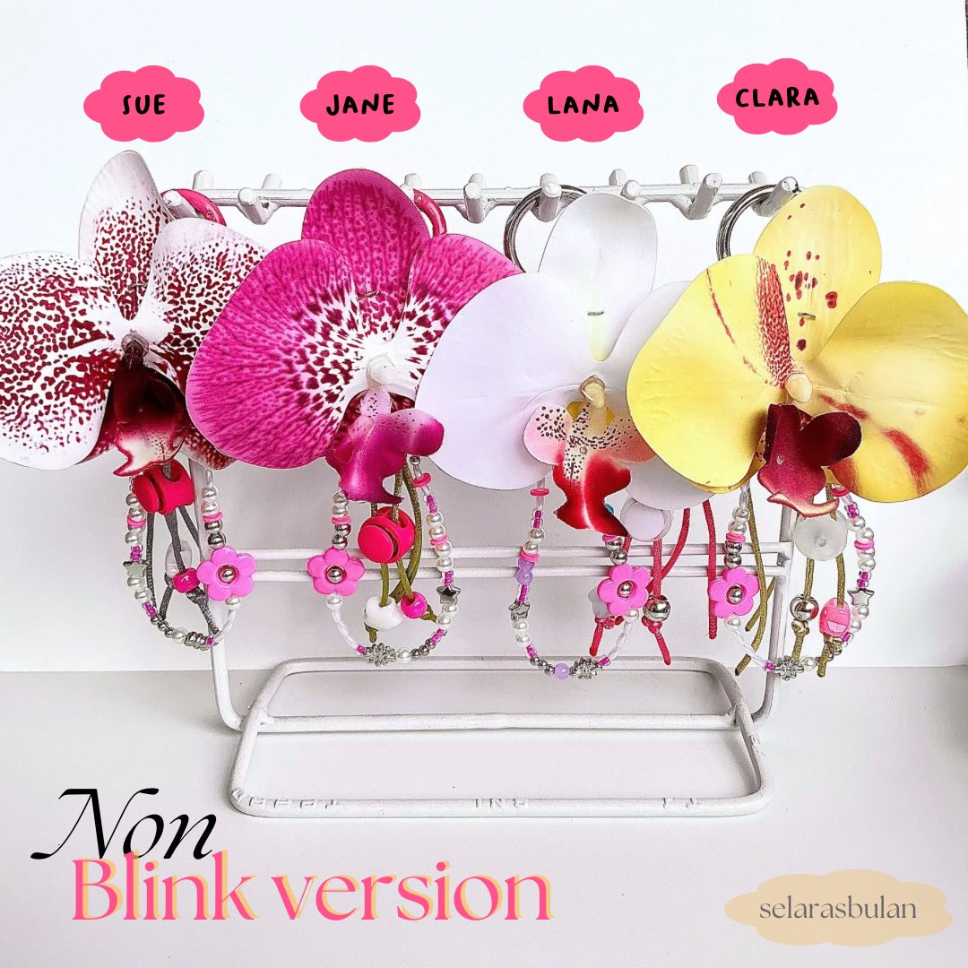 Morelia Orchid Bag Charm

Blink : with sparkle diamond/silver pearl
Non blink : without sparkle diamond/silver pearl

Details:
🌺 Orchid latex diameter 11 cm (big size)
🌺 Orchid latex medium size 9 cm
🌺 Paracord + satin rope 16 cm
🌺 Premium Beads