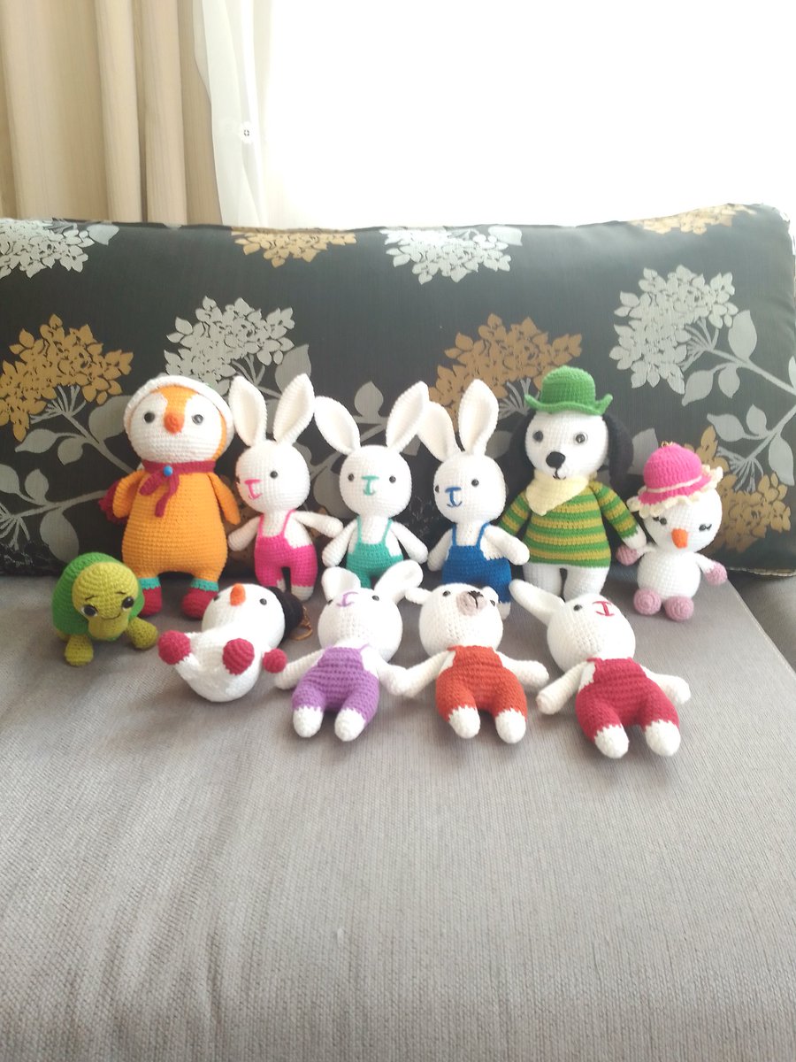 Oren_BaYYan's tweet photo. Günaydın,
Rengarenk oyuncaklarım ile birlikte güzel birgün dilerim. 🤍❤️🩵💚💜🩷
Amigurumi oyuncak siparişi için DM'den ya da İnstagram'dan ulaşabilirsiniz. 🥰🥰
https://t.co/WFhnUVsWgH
#mutlupazarlar ☕🍫🌸
#Amigurumi #tavşan #ayıcık #penguen #köpek #kardanadam #tosbik https://t.co/ibi6jlOOzn