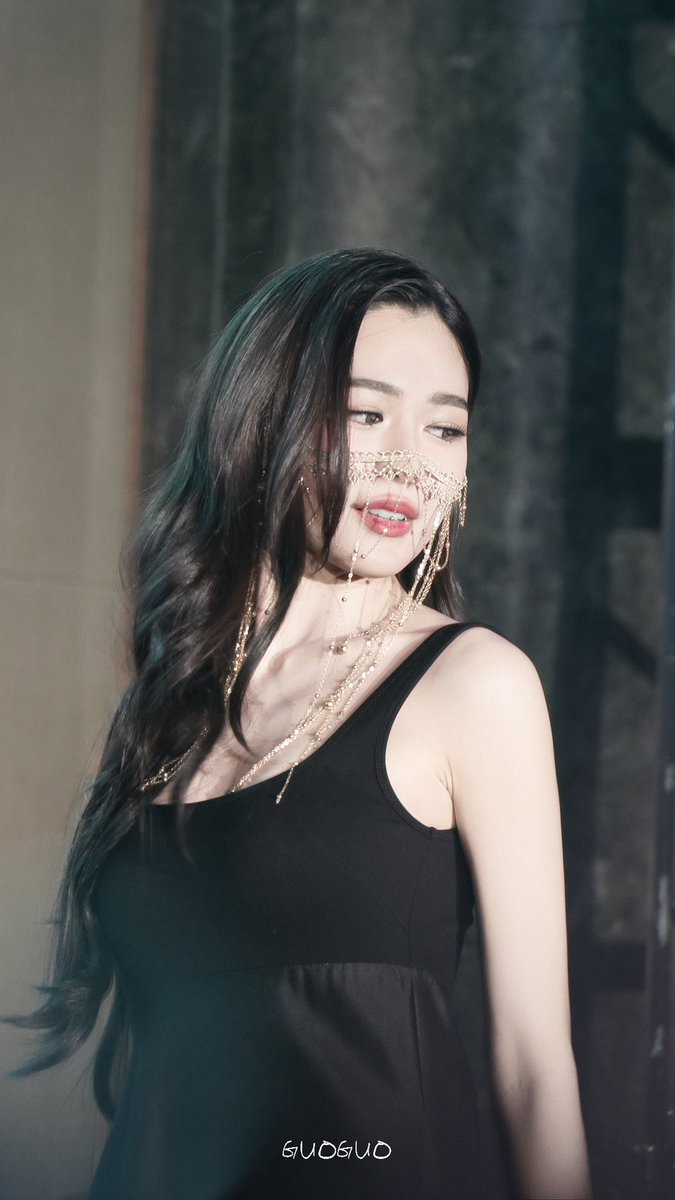 GuoGuo_Lo's tweet photo. 神女下凡～

LINGLING IRREPLACEABLE 
#LinglingNNGFirstMeet https://t.co/BOteo56cbI