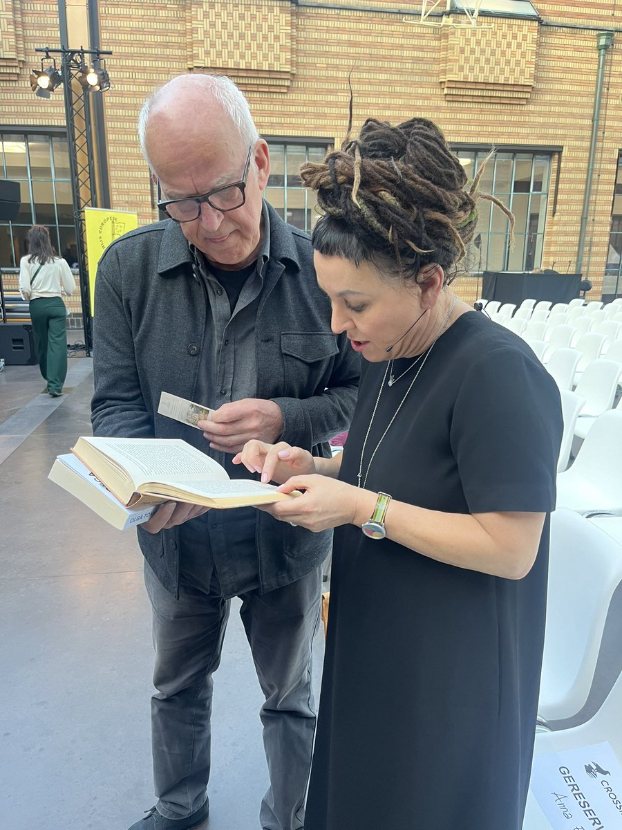 Laurence Laluyaux (@llaluyaux) on Twitter photo Olga Tokarczuk and her Dutch translator Karol Lesman winners of the European Literature Prize 2024 for THE EMPUSIUM in The Hague yesterday. 25 years of collaboration and frienship <a href="/De_Geus/">Uitgeverij De Geus</a> <a href="/crossingborder/">Crossing Border</a> Olga Tokarczuk and her Dutch translator Karol Lesman winners of the European Literature Prize 2024 for THE EMPUSIUM in The Hague yesterday. 25 years of collaboration and frienship <a href="/De_Geus/">Uitgeverij De Geus</a> <a href="/crossingborder/">Crossing Border</a>