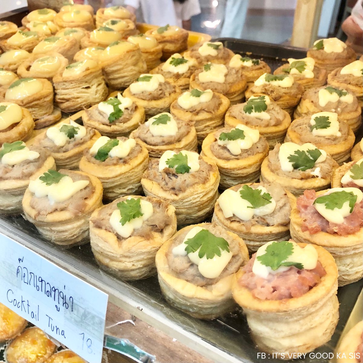 itverygoodkasis's tweet photo. 🧁 ร้านขนมสัมมากร เจ้าดัง !
ตำนานความอร่อย แล้วคืออร่อยจริ๊งงงง 
เด็ดสุดต้องค็อกเทลกุ้ง นัวแบบสุดๆ 
คำเดียวไม่พอจริงๆคุณพี่ กรีสส 

📍 ร้านขนม สัมมากร
ชิ้นละ 18.- 

#ร้านขนมสัมมากร #อร่อยจนต้องร้องขอชีวิต #อร่อยไปแดก #อร่อย #รีวิวของดีบอกต่อ https://t.co/SWge73xUcl