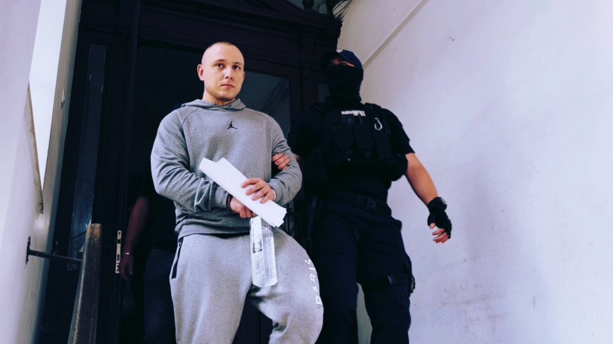These are the top 5 LESSONS I'VE LEARNT IN JAIL:

Last year, i've been arrested for human trafficking in connection to Andrew Tate's case in which i'm also a witness. 

Initially I was just a witness then i've been charged

This is what i've learnt

1. Prioritise the right people