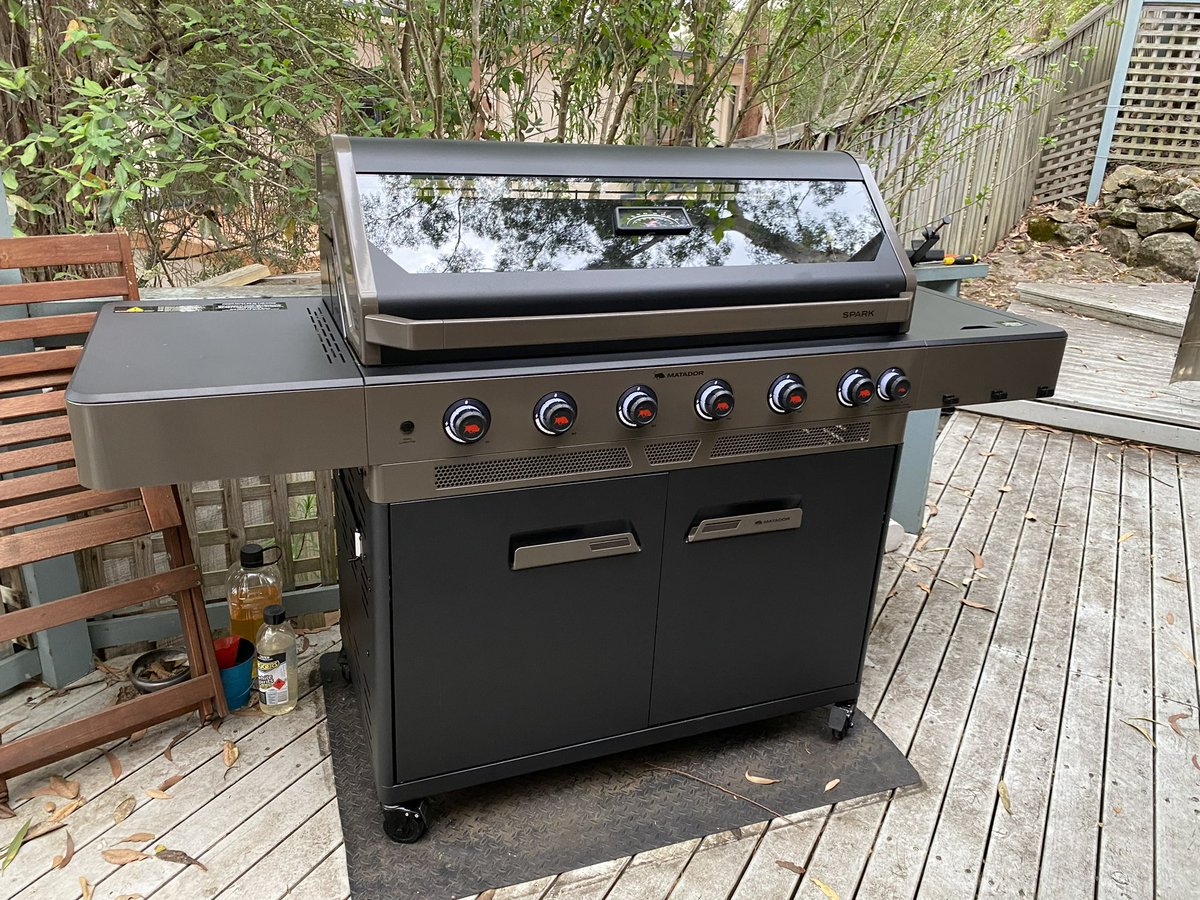 PloppyTrousers's tweet photo. The old BBQ is dead.

Long live the New BBQ!

…might invite Dan &amp; Albo around… talk bike lanes and shit… https://t.co/y9X6hVCJia