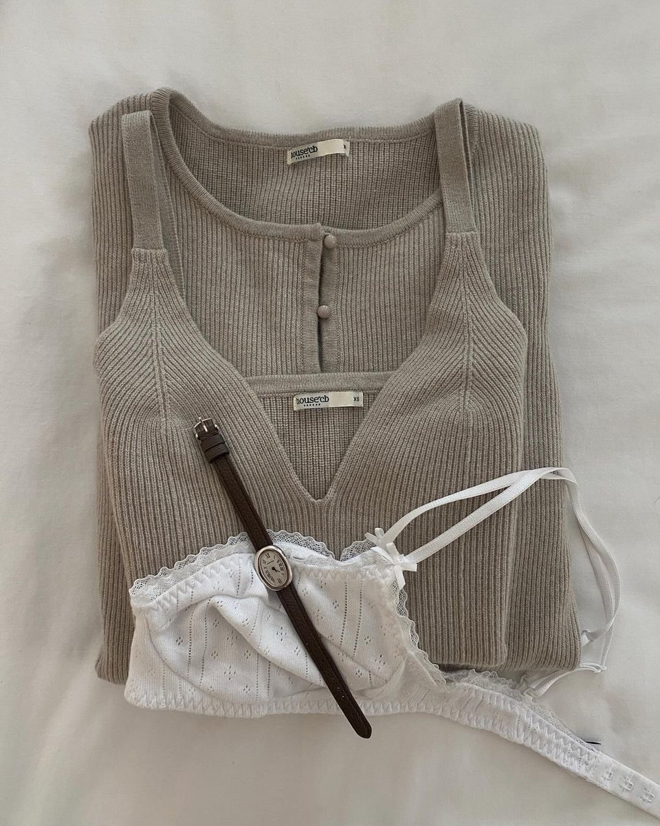 HouseofCBDe's tweet photo. Gemütliche Ferien zu Hause in unseren Strickoutfits 🧶 
Shop: https://t.co/6VpLUsMOz3 https://t.co/kvkrAWHwRx