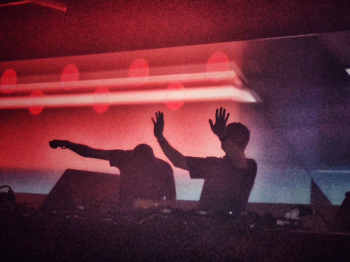 lexyafc's tweet photo. A cracker of a night at @BuggedOut @documentbristol
Danced 12 miles - who needs the gym?! Thank you @ChemBros Amazing as always 🧡 https://t.co/OCfCMU95kc