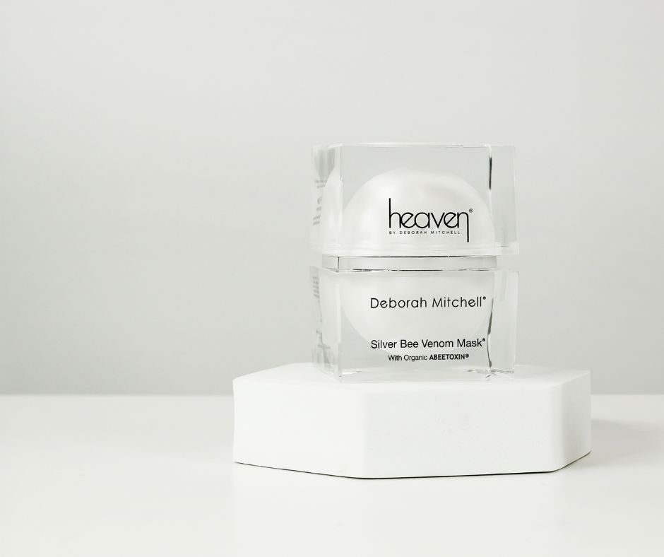 heavenskincare's tweet photo. Apply our Silver Bee Venom Mask before bed and wake to glowing skin!โจ
Shop here - https://t.co/e5AYPG59DQ
#heavenskincare #skincare #silverbeevenommask #beevenom #organicskincare #naturalskincare #eveningskincare https://t.co/iNMXnLGund