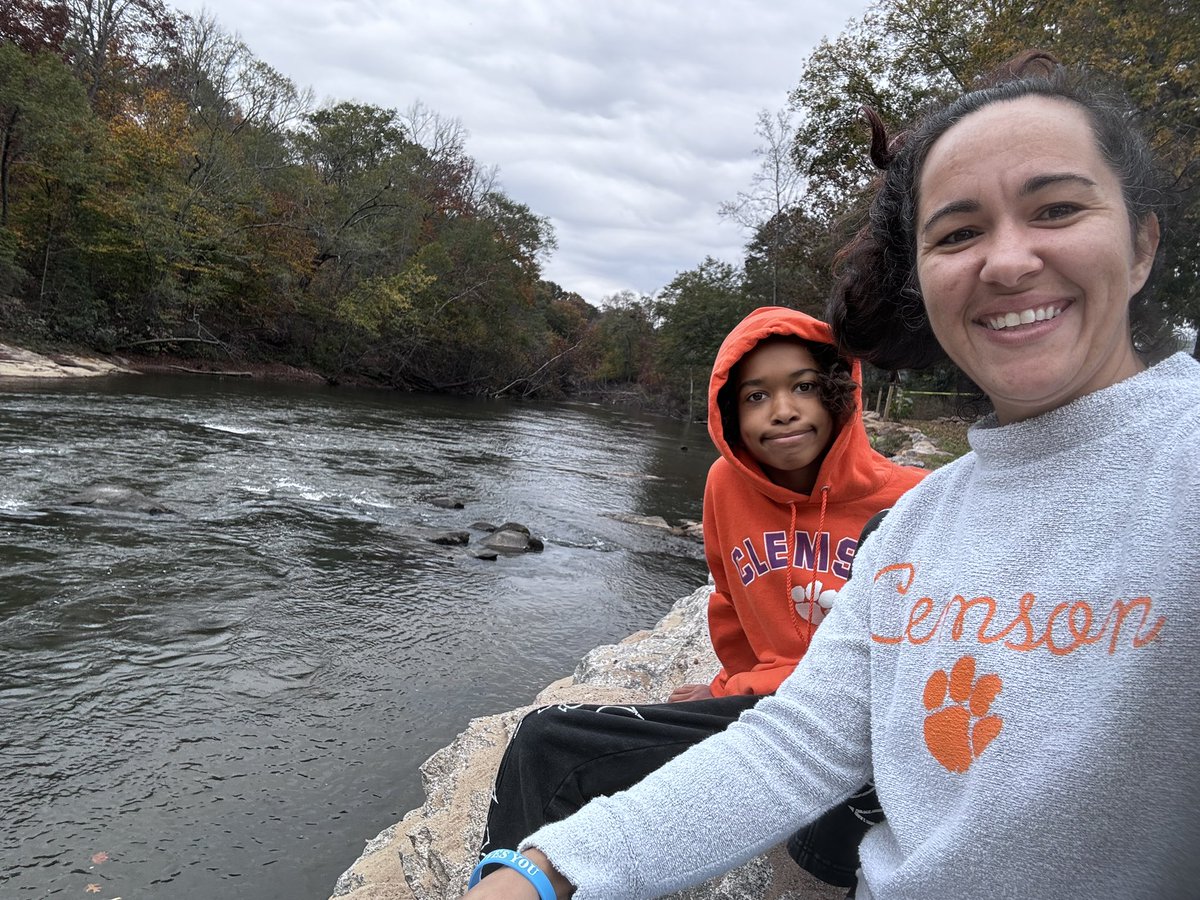3mrandamrs's tweet photo. Good morning yall! This weekend we stayed in Easley, S.C.
We will be staying again!
#flgirl #impressedeasily
#tiredeyes #tiredmama #MooreFamily #Clemson #SouthCarolina https://t.co/cykCGpi03o