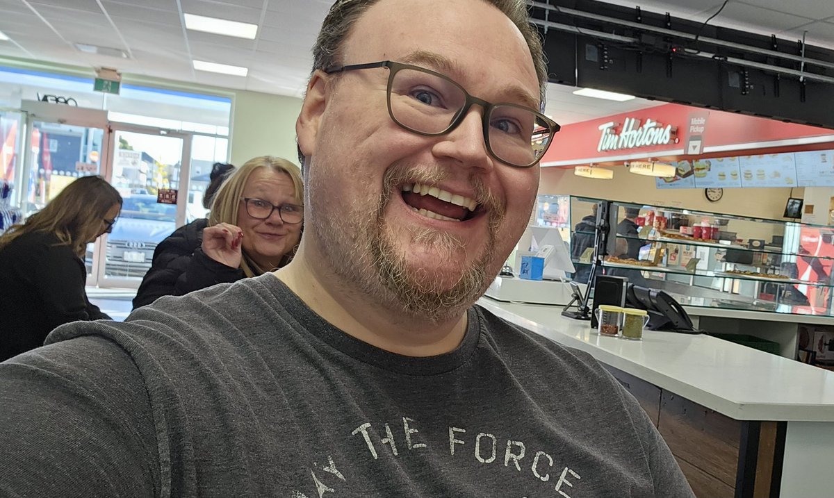 Enjoying my mini-vacay in #Canada so far! #Niagara #Toronto
Later this evening, I'll be sliding back to the U.S. for some authentic #buffalowings before enjoying my final day in Canada tomorrow.