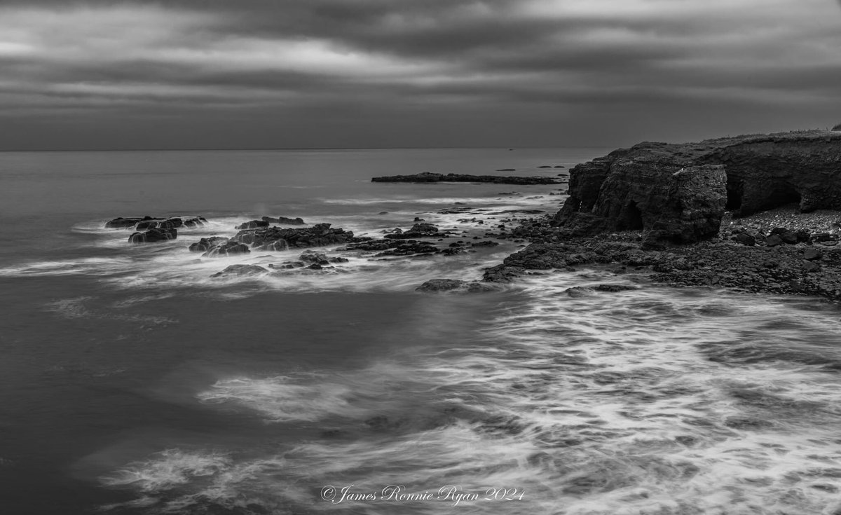 jamesronnie's tweet photo. Some poor light this morning so some long exposures was the way to go…@NorthEastTweets @SunderlandEcho https://t.co/RLrpfG5FWb