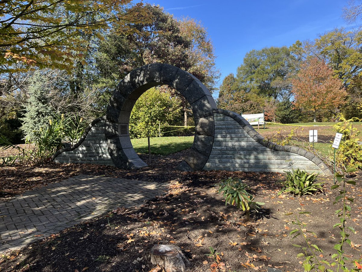 WDCGardener's tweet image. More pics from a glorious fall weekend at #greenspringgardens in Alexandria, VA. #gardendc #fallgarden #autumninthegarden