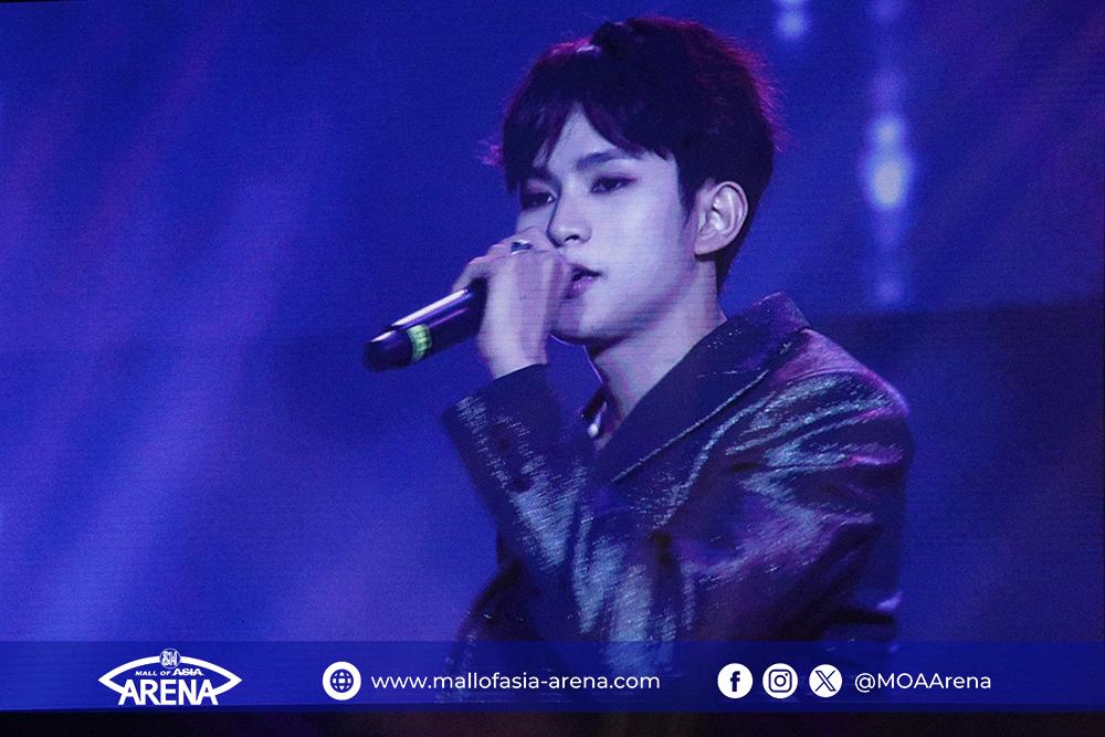 MOAArena's tweet photo. Each member of @HORI7ONofficial brought their A-game for their solo stages during  #DAYTOUR_ANCHORHIGH, shining bright under the spotlight. 🌟👏

#HORI7ON2NDCONCERTinMOAARENA
#HORI7ON #호라이즌

#HORI7ONAtMOAArena 
#ChangingTheGameElevatingEntertainment https://t.co/iBnvzzsEvl