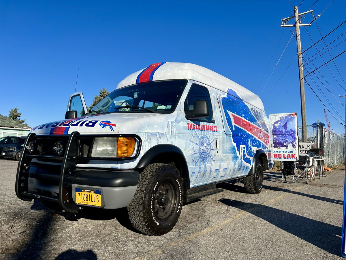 Lake Effect Van 🦬 tweet media