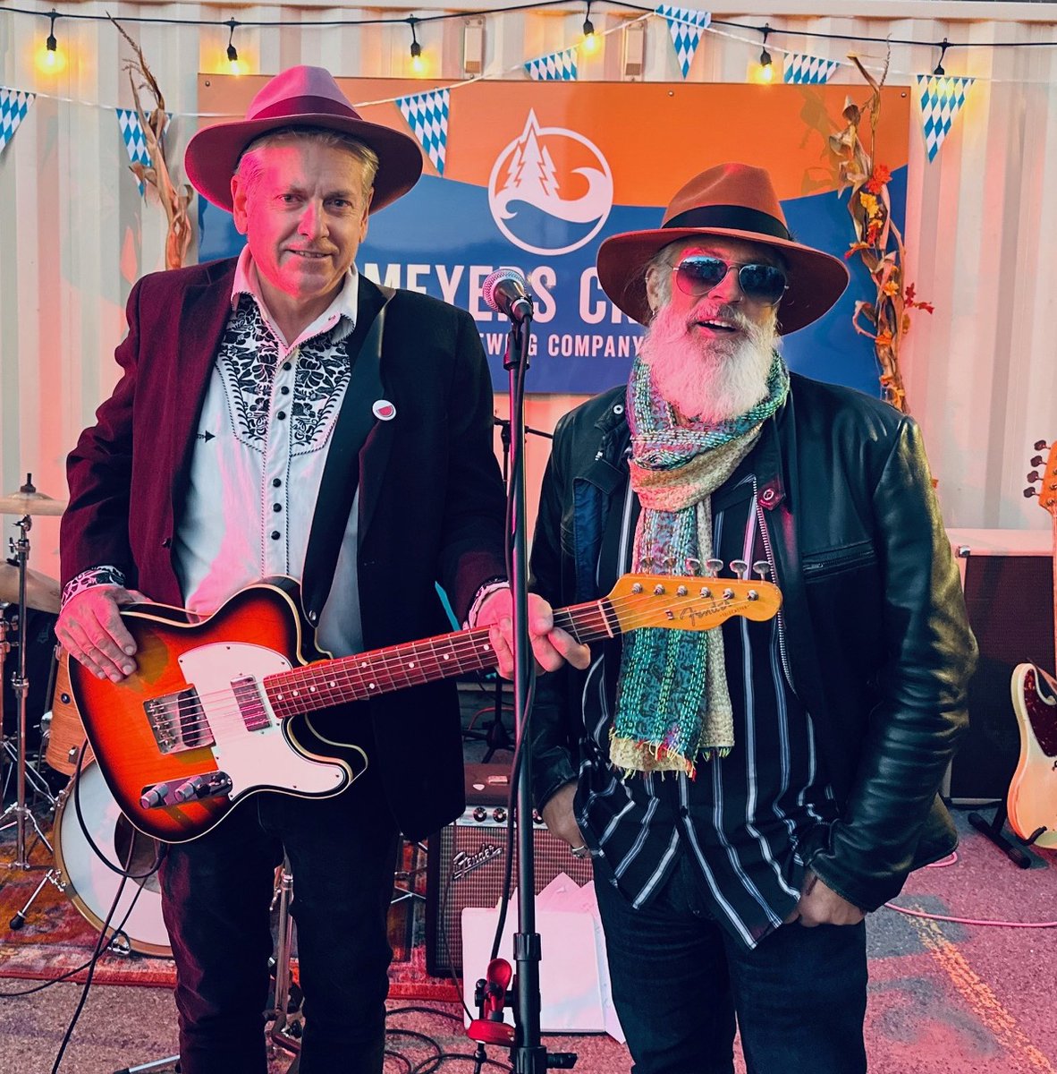 AngelsGrievous's tweet image. Tim Hadley has been the backbone of the Grievous Angels since we first started nearly 30 plus years ago. And he is driving the sound harder than ever.
We can't wait to see you all at the @HorseshoeTavern November 17 at 1pm.
Dangerous Memory book launch.
@HouseofAnansi