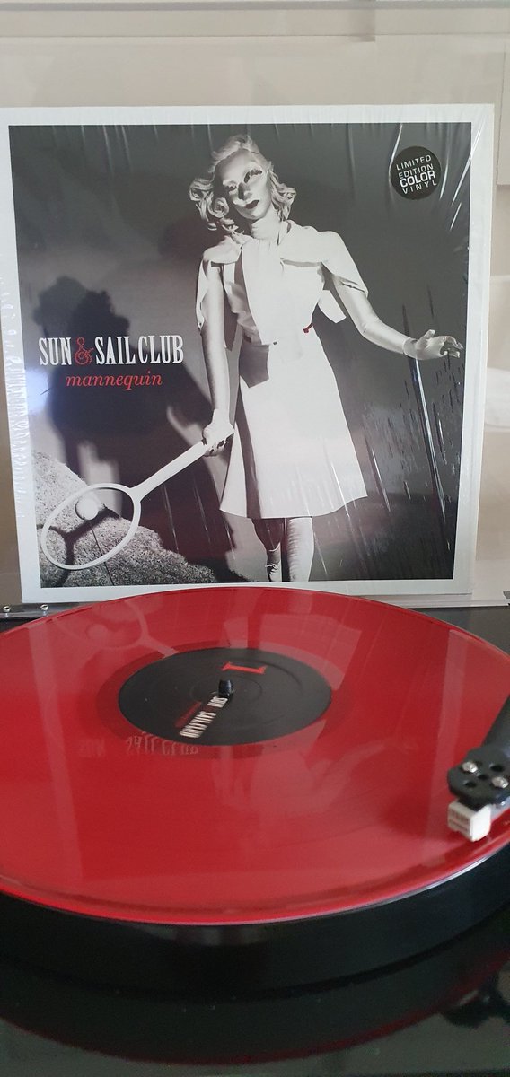 bigeuzi's tweet photo. #nowspinning #SunAndSailClub #Mannequin #Kyuss #FuManchu #BobBalch #ScottReeder #StonerRock #vinylcollection https://t.co/0y20axtfd3