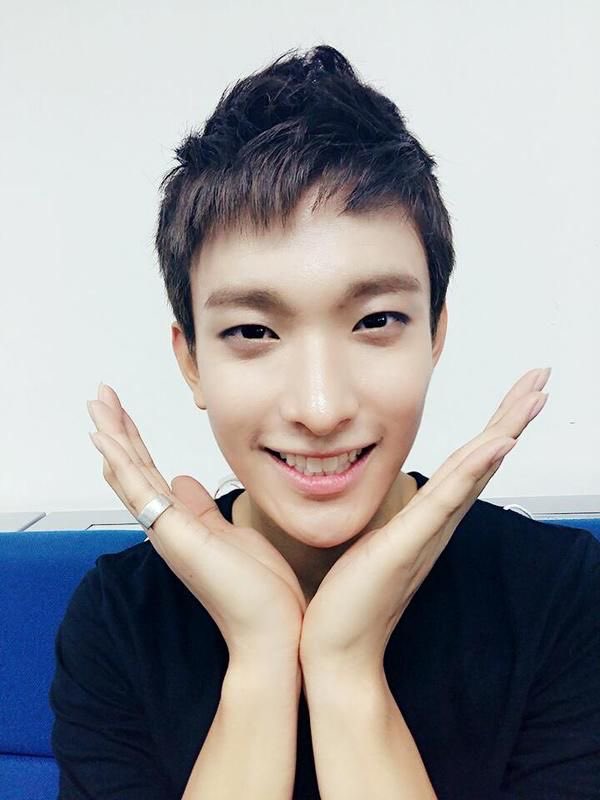 suvaco lisinho do dokyeom ROCKSTAR tweet media