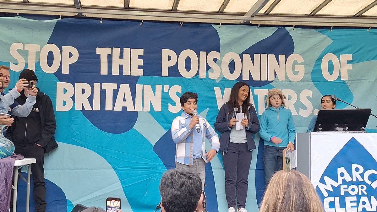 MarchforWater's tweet photo. Now we hear from our wonderful young activists! 💙
@BenjaminFallow @Aneeshwar_K https://t.co/AYYqv1Zm7y