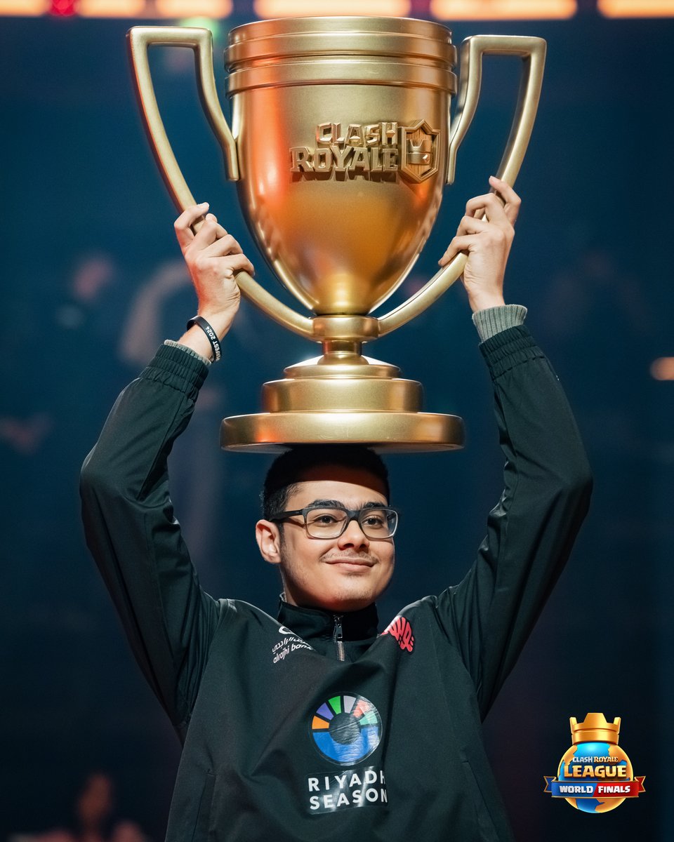 The King and his crown 👑🏆

#CRL24