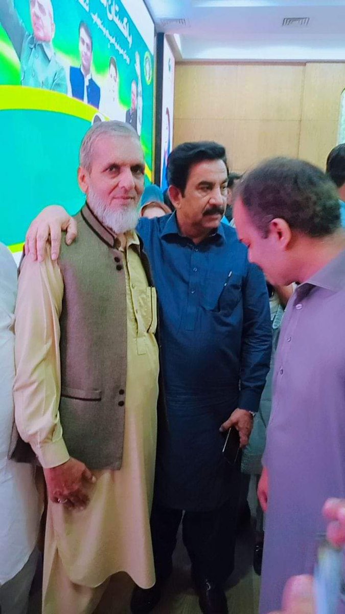 PmlZuberi's tweet photo. پاکستان مسلم لیگ نون کے لیے بے شمار قربانیاں اور صعوبتیں جھیلیں مگر قائد میاں نواز شریف کے ساتھ کھڑے رہے 
@MaryamNSharif 
@khokharPalace 
#نواز_کا_شیر_فیصل_کھوکھر https://t.co/1d65AtZQLS