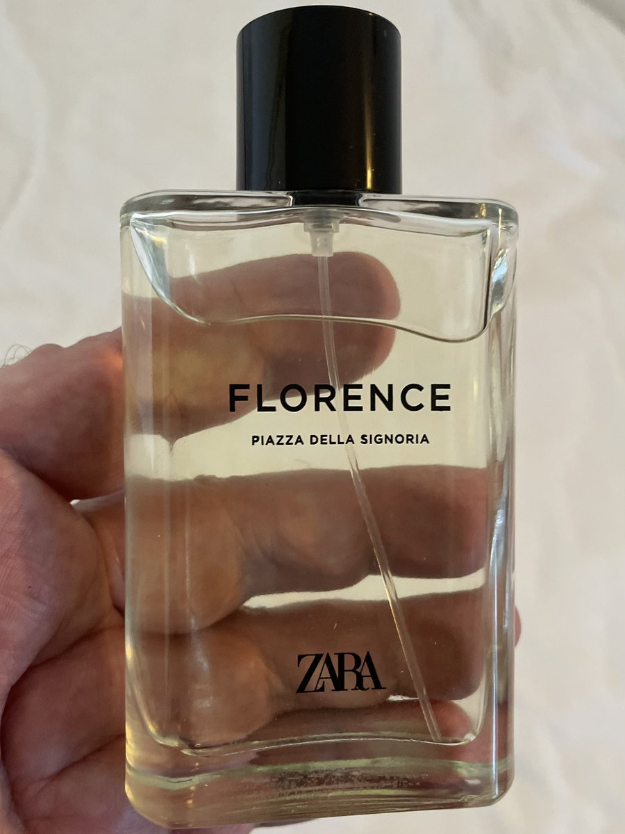 SchoppenRobert's tweet photo. Zo lekker een paar uurtjes in #AlmereStad #Flevoland geweest. Ook langs #ZARA geweest. Daar haal ik mijn #eautoilette #Florence https://t.co/hTs6h2G0Y7