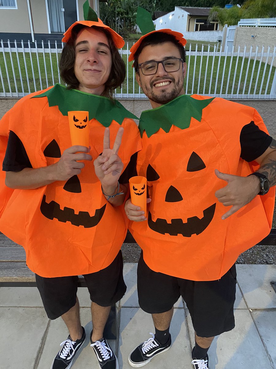 ughste's tweet image. deu tudo certo no fim