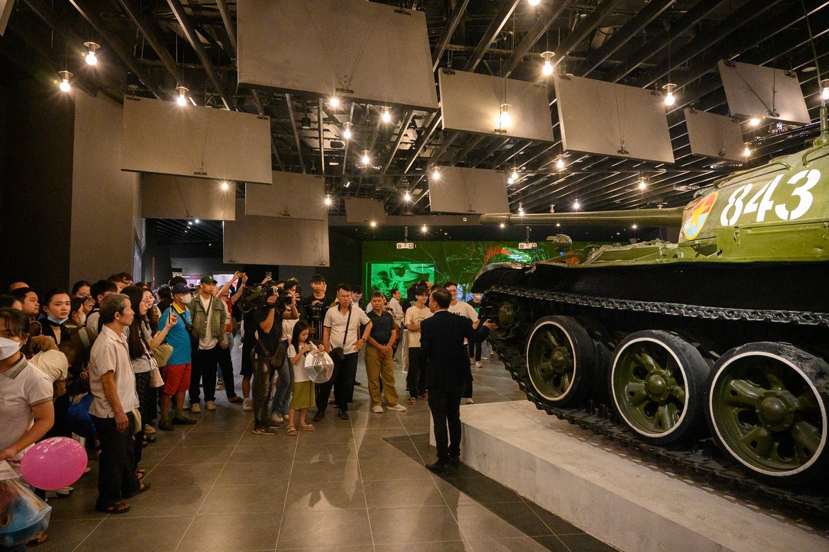 AnnQuann's tweet image. "Reliving History"

#GateCrashing #IndependencePalace #VietnamMilitaryHistoryMuseum