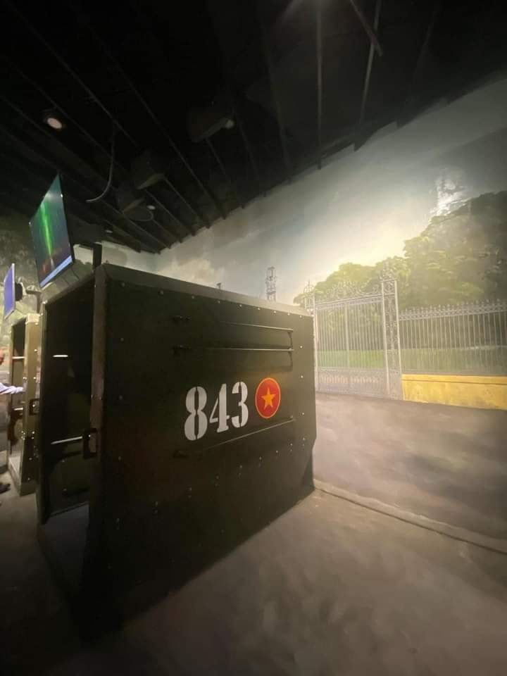 AnnQuann's tweet image. "Reliving History"

#GateCrashing #IndependencePalace #VietnamMilitaryHistoryMuseum